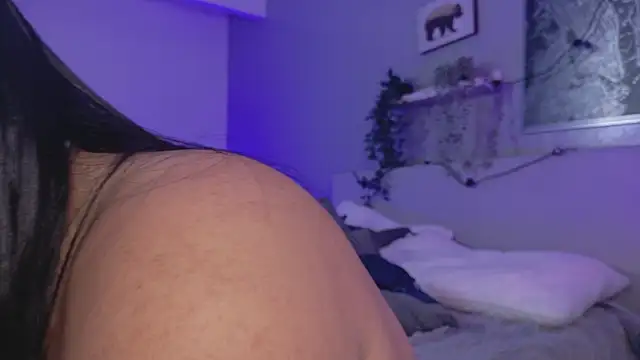 KendalMilleer online show from 11.24.25