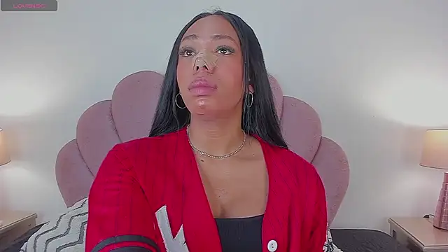 Nicole Paradise online show from 09.25.25