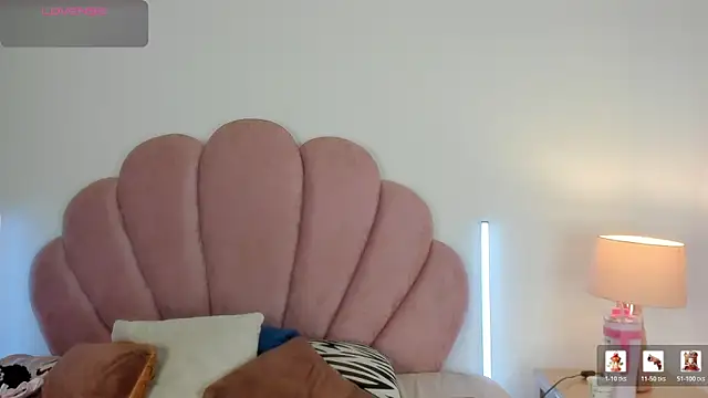 Nicole Paradise online show from 05.21.26