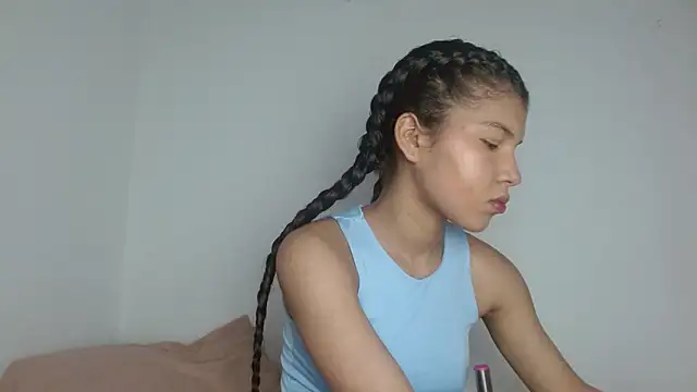 Snapshot of SophiaMeyerst chatting on 02.13.25 SophiaMeyerst online show from 02.13.25