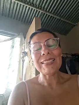 Mia-funny20 online show from 03.21.26