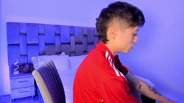 Snapshot of MarcusCollinss_ chatting on 12.03.24 MarcusCollinss online show from 12.03.24