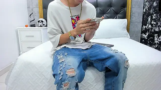 Snapshot of MarcusCollinss_ chatting on 12.06.24 MarcusCollinss online show from 12.06.24