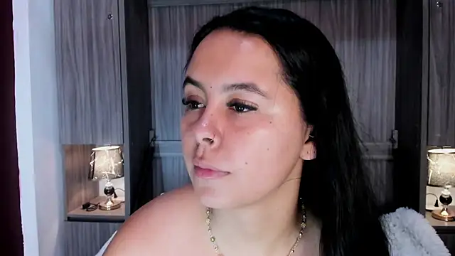 Snapshot of valerymeyerr chatting on 05.01.26 valerymeyerr online show from 05.01.26