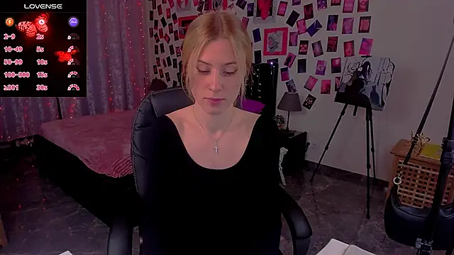 MaraCooperrr online show from 01.14.25