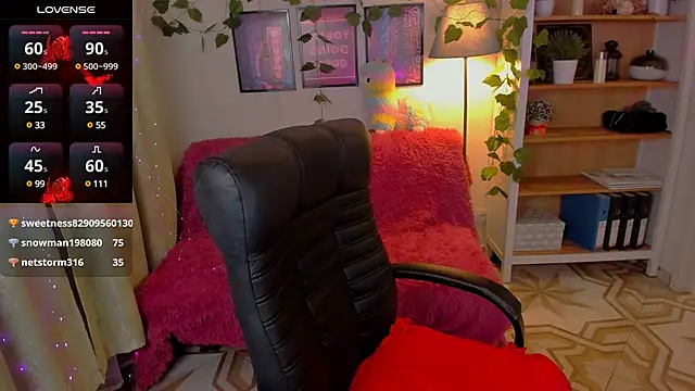 MaraCooperrr online show from 01.23.25