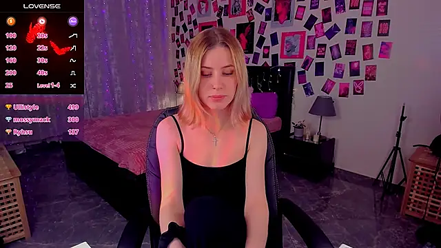 MaraCooperrr online show from 02.27.25