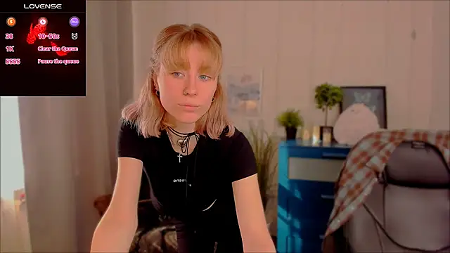 MaraCooperrr online show from 03.22.25