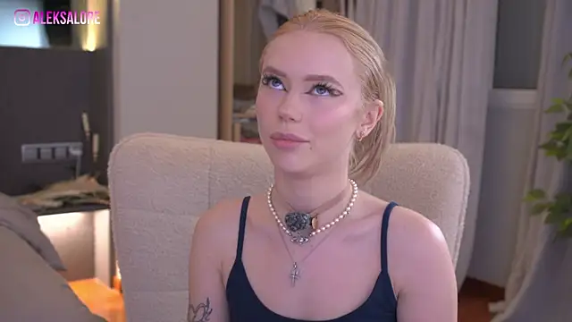 LexieLoree online show from 06.03.26