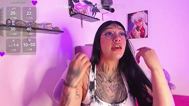 Snapshot of Akari1_Mischief chatting on 12.09.24 Akari1 Mischief online show from 12.09.24