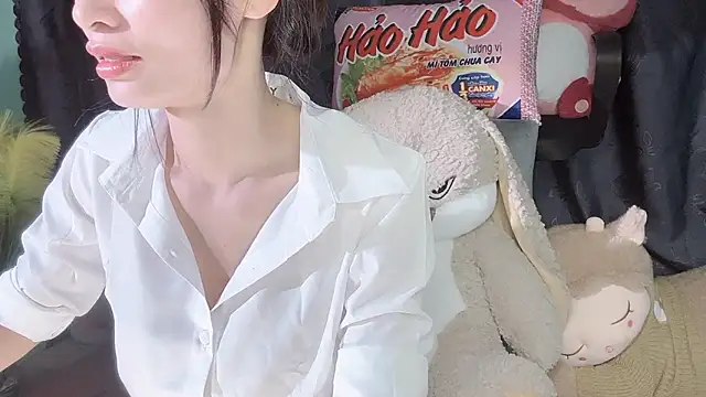 Snapshot of Sexxyxingna chatting on 10.16.25 Sexxyxingna online show from 10.16.25