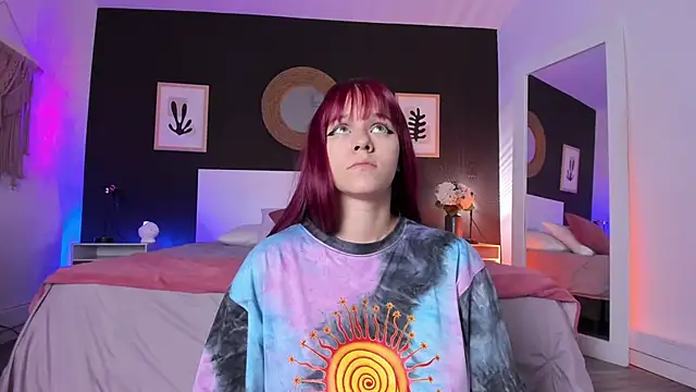 VioletPaket online show from 09.22.25