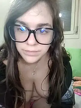 Snapshot of Miachan_LaGattinaVogliosa chatting on 02.15.26 Miachan LaGattinaVogliosa online show from 02.15.26