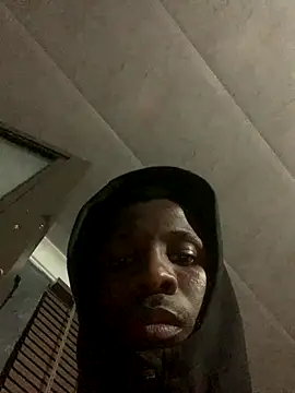 Snapshot of DManL chatting on 12.03.25 DManL online show from 12.03.25