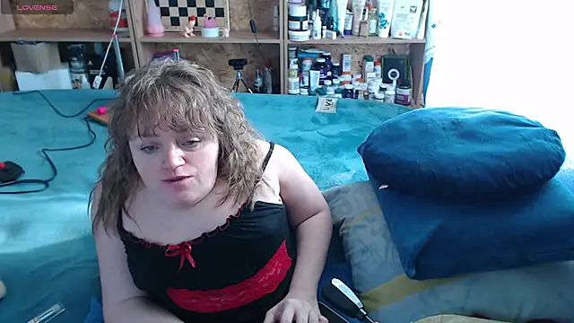 MiniNatalie online show from 10.14.25