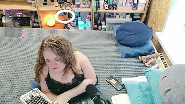 MiniNatalie online show from 04.05.26