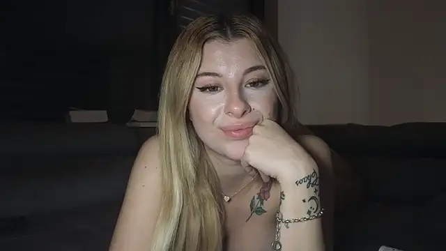 Mia-Minou online show from 02.11.25