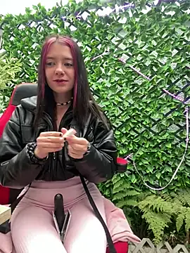 Isabella 21x online show from 01.10.25