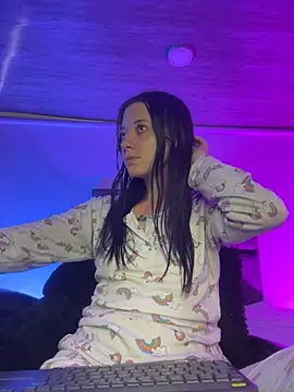 Isabella 21x online show from 04.17.26