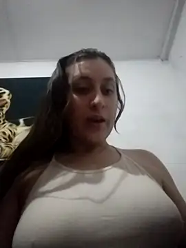 Snapshot of dulccemaria24 chatting on 11.20.25 dulccemaria24 online show from 11.20.25