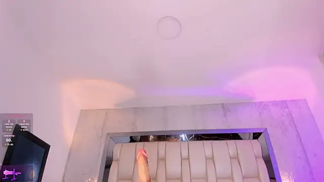 Snapshot of _CurlyGirl_ chatting on 02.07.26 CurlyGirl online show from 02.07.26