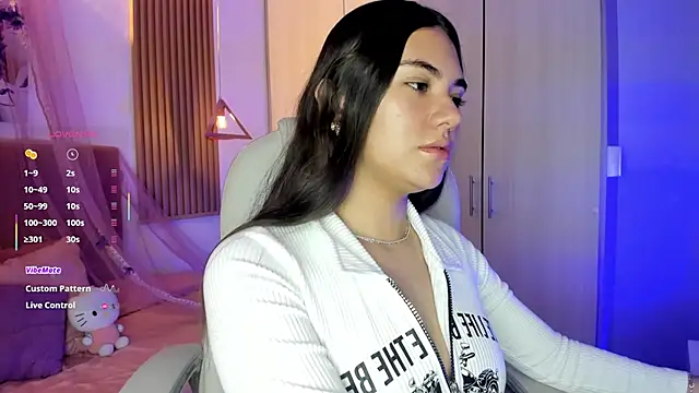 mia nevaeh online show from 02.21.26