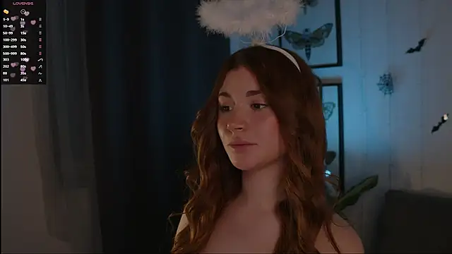 Freckle Diyana online show from 10.31.25