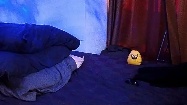 LuvNuk online show from 01.15.25