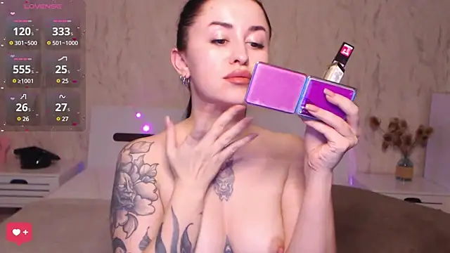 VioletCatt online show from 03.14.25