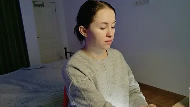 VioletCatt online show from 11.26.25