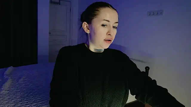 VioletCatt online show from 11.28.25