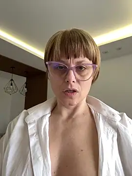 Snapshot of MySweetcum69 chatting on 12.12.24 MySweetcum69 online show from 12.12.24