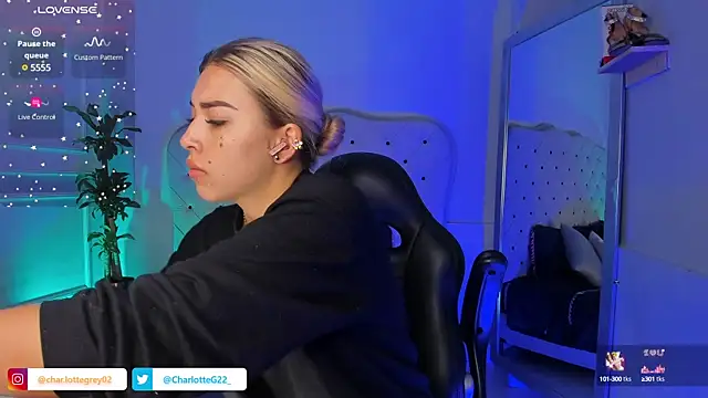 charlotte  grey online show from 03.13.25