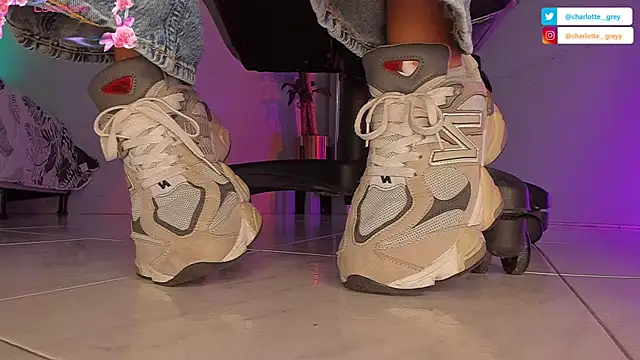 charlotte  grey online show from 10.04.25