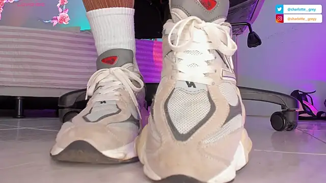 charlotte  grey online show from 10.11.25