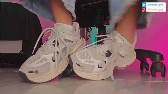 charlotte  grey online show from 10.19.25