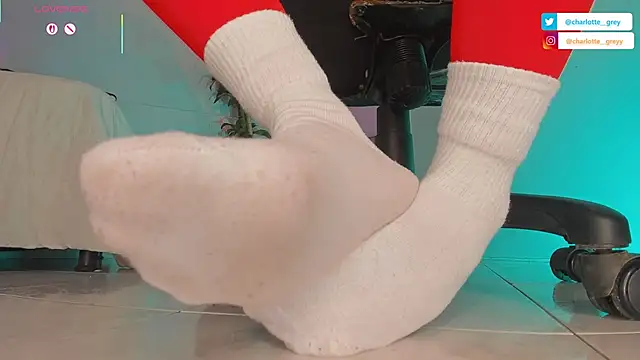 charlotte  grey online show from 11.05.25