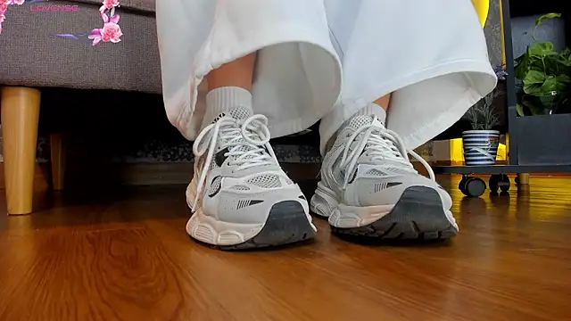 charlotte  grey online show from 02.21.26