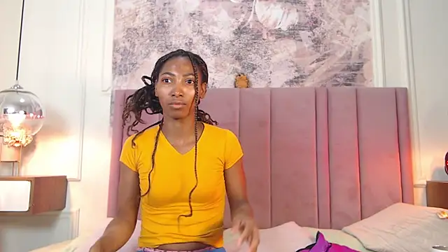 Snapshot of SabrinaDevill chatting on 06.18.26 SabrinaDevill online show from 06.18.26
