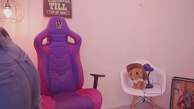 madelyn rose  online show from 01.10.26