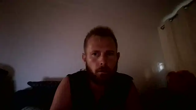Snapshot of W1LBURN chatting on 06.06.26 W1LBURN online show from 06.06.26