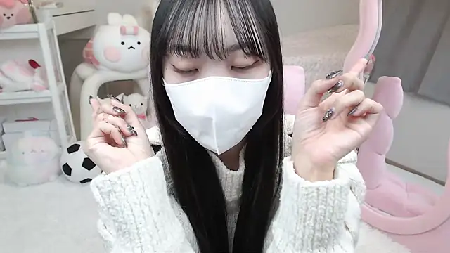 Snapshot of momo_room chatting on 12.29.24 momo room online show from 12.29.24
