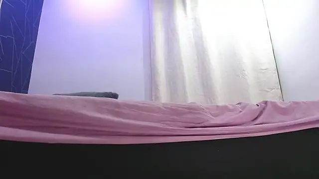 Snapshot of Cataleyalove_ADY chatting on 02.11.25 Cataleyalove ADY online show from 02.11.25