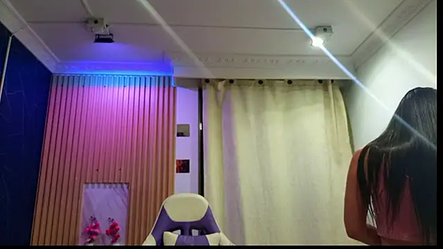 Snapshot of Cataleyalove_ADY chatting on 10.02.25 Cataleyalove ADY online show from 10.02.25