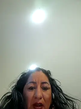 Snapshot of viollett_28 chatting on 01.08.25 viollett 28 online show from 01.08.25