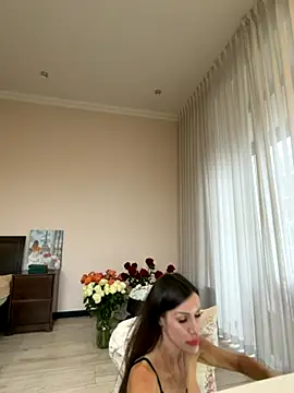 Hott Lolla online show from 12.01.25