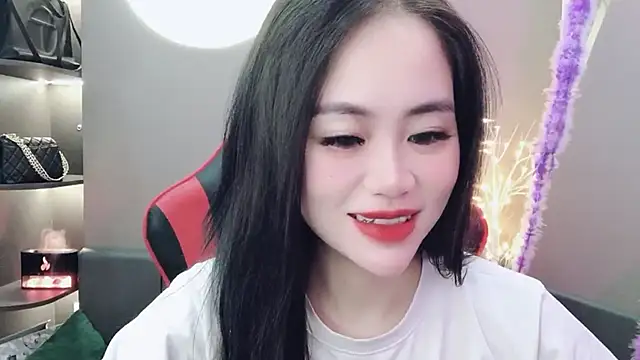 Snapshot of witch-39 chatting on 12.30.24 witch-39 online show from 12.30.24