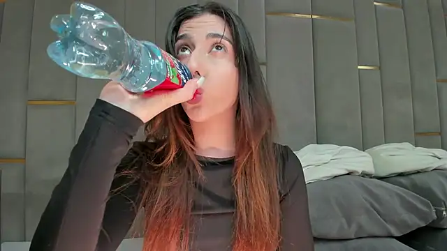 eva lim online show from 12.22.25