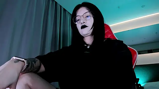 Snapshot of _Goddess_Misha_ chatting on 02.26.25 Goddess Misha online show from 02.26.25