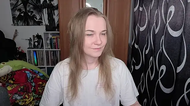 Snapshot of stellablondy chatting on 06.13.26 stellablondy online show from 06.13.26